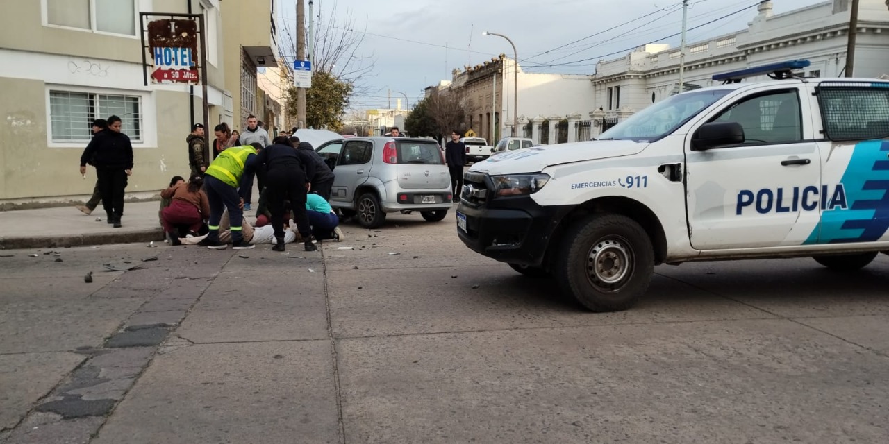 Accidente con un conductor agredido y hospitalizado